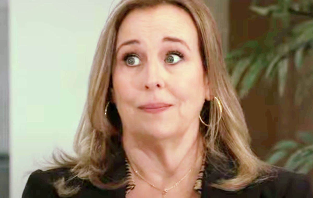 General Hospital Spoilers & Rumors: Laura Spencer Must Give Up Being Mayor Because Of Cyrus?