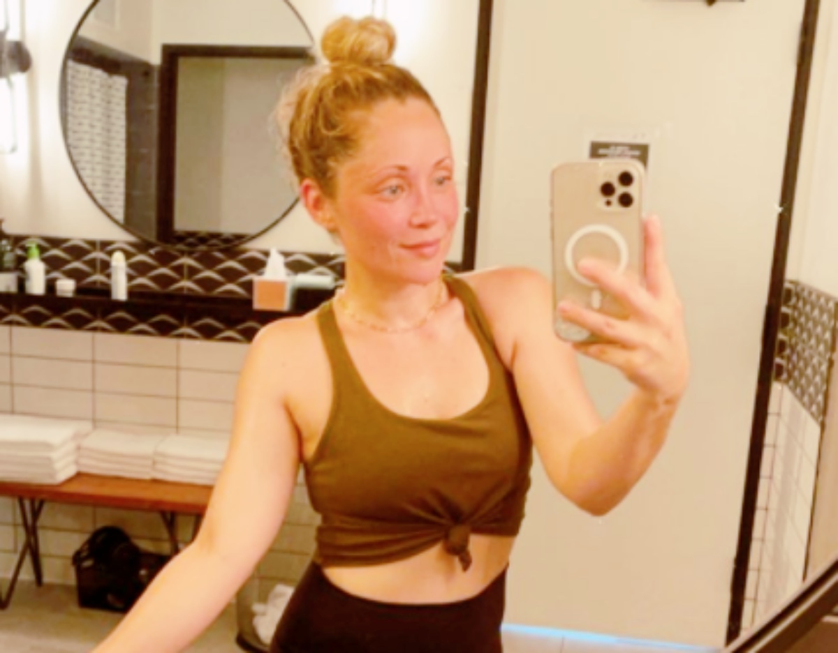 GH Alum Emme Rylan Shows Off Her Toned Abs