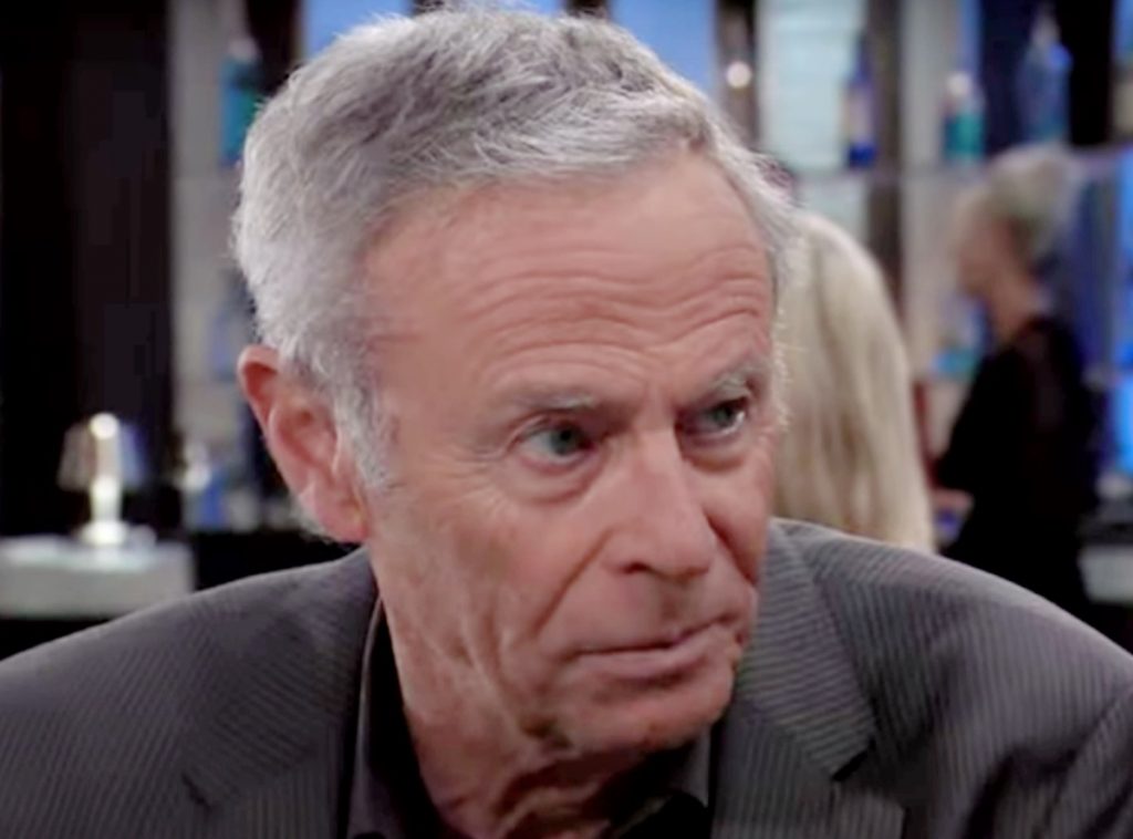 General Hospital Spoilers: Holly Seduces Robert — Steals the Necklace