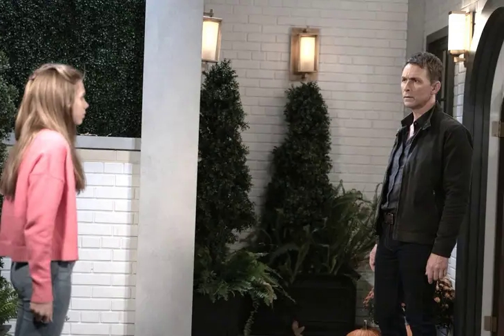 General Hospital: Valentin Cassadine (James Patrick Stuart) and Charlotte Cassadine (Scarlett Fernandez)