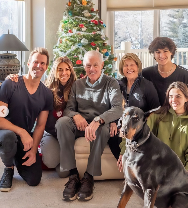 Cameron's family - Instagram