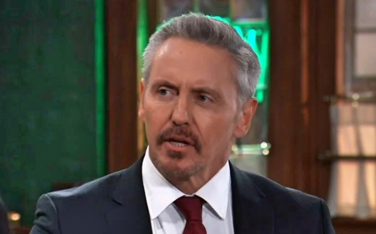 General Hospital Spoilers: Did Charles Measure Throw Laura Wright Under The Bus?