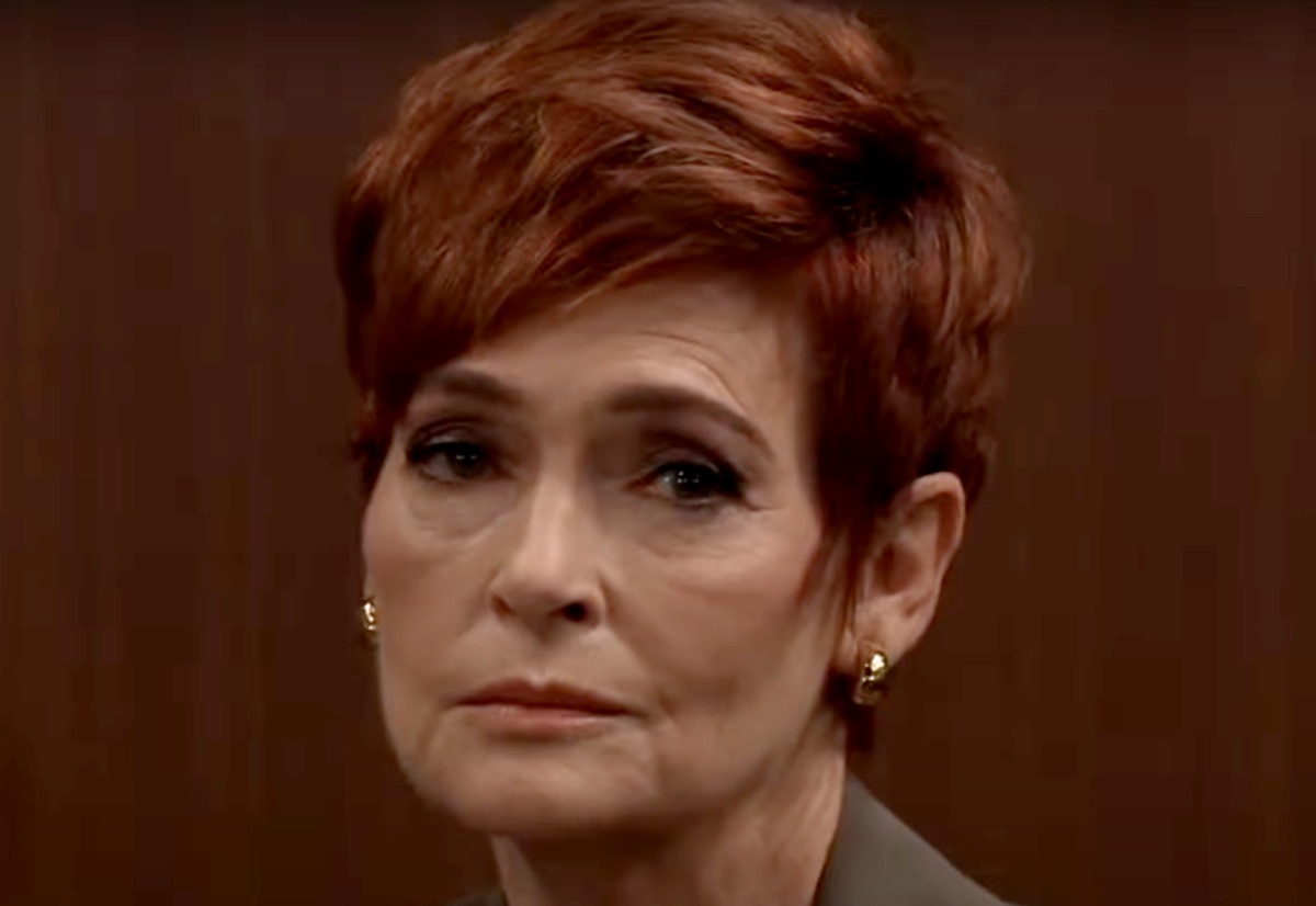General Hospital Spoilers: Carolyn Hennesy’s Broken Leg And The Two Surgeries That Won’t Dampen Her Spirit