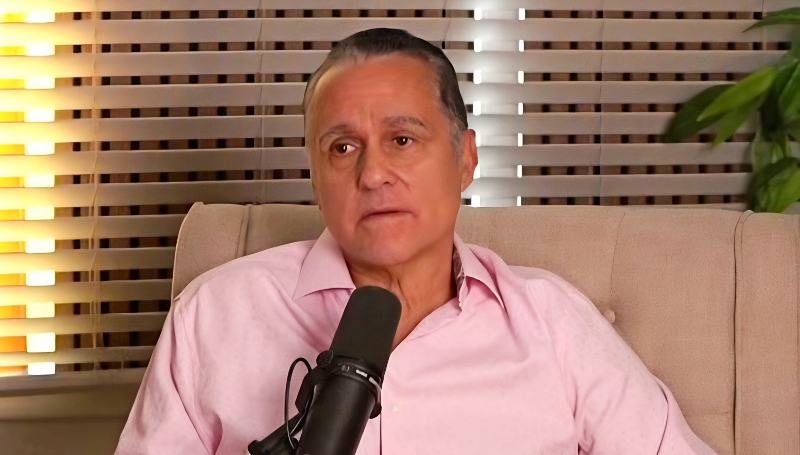 Maurice gets Fritz talking about sobriety on his podcast - SOM - YouTube