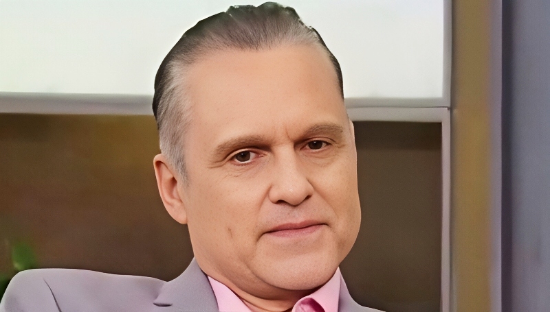 General Hospital Star Maurice Benard - YouTube