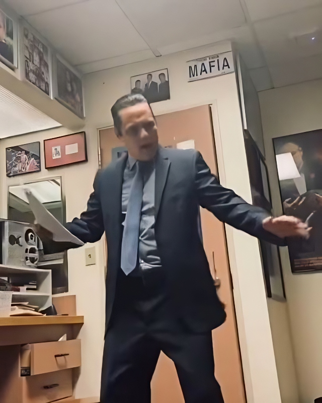 Maurice dances as he learns his lines - @mauricebenard -Instagram