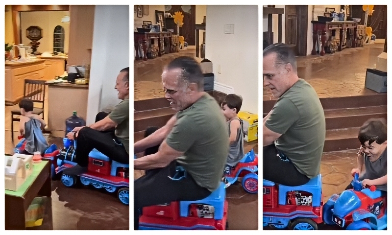 Maurice and Milo in the great car race - @mauricebenard - Instagram