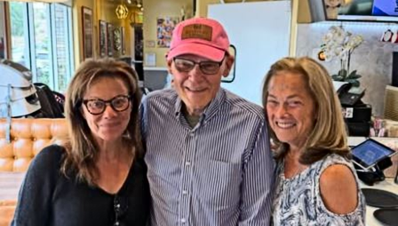 Nancy and her sister fan-girl over Carville - Instagram