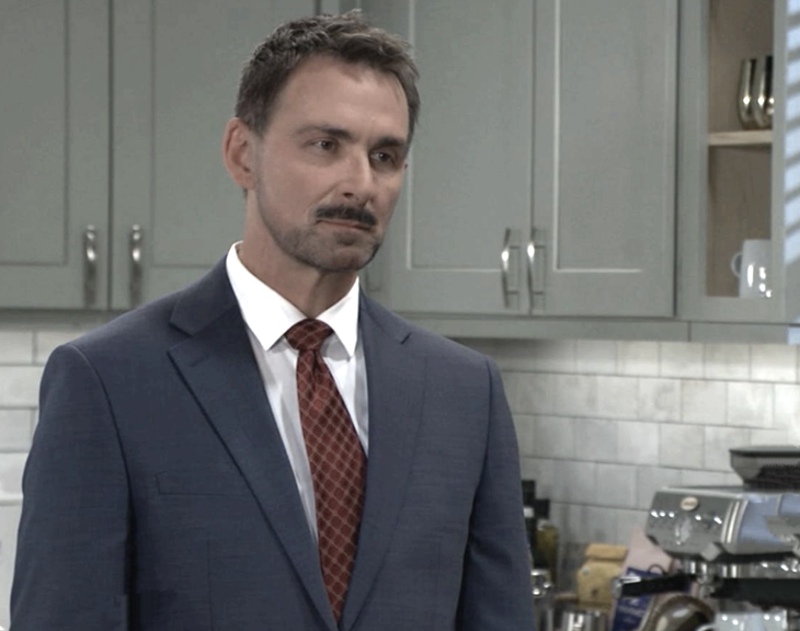 General Hospital: &nbsp;Valentin Cassadine (James Patrick Stuart)