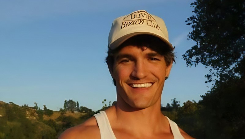 Grady loves fitness and the outdoors - Instagram